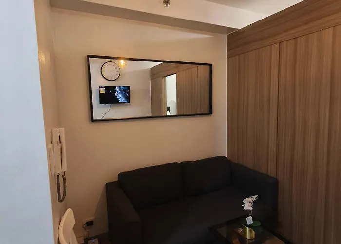 Shore Residences Moa